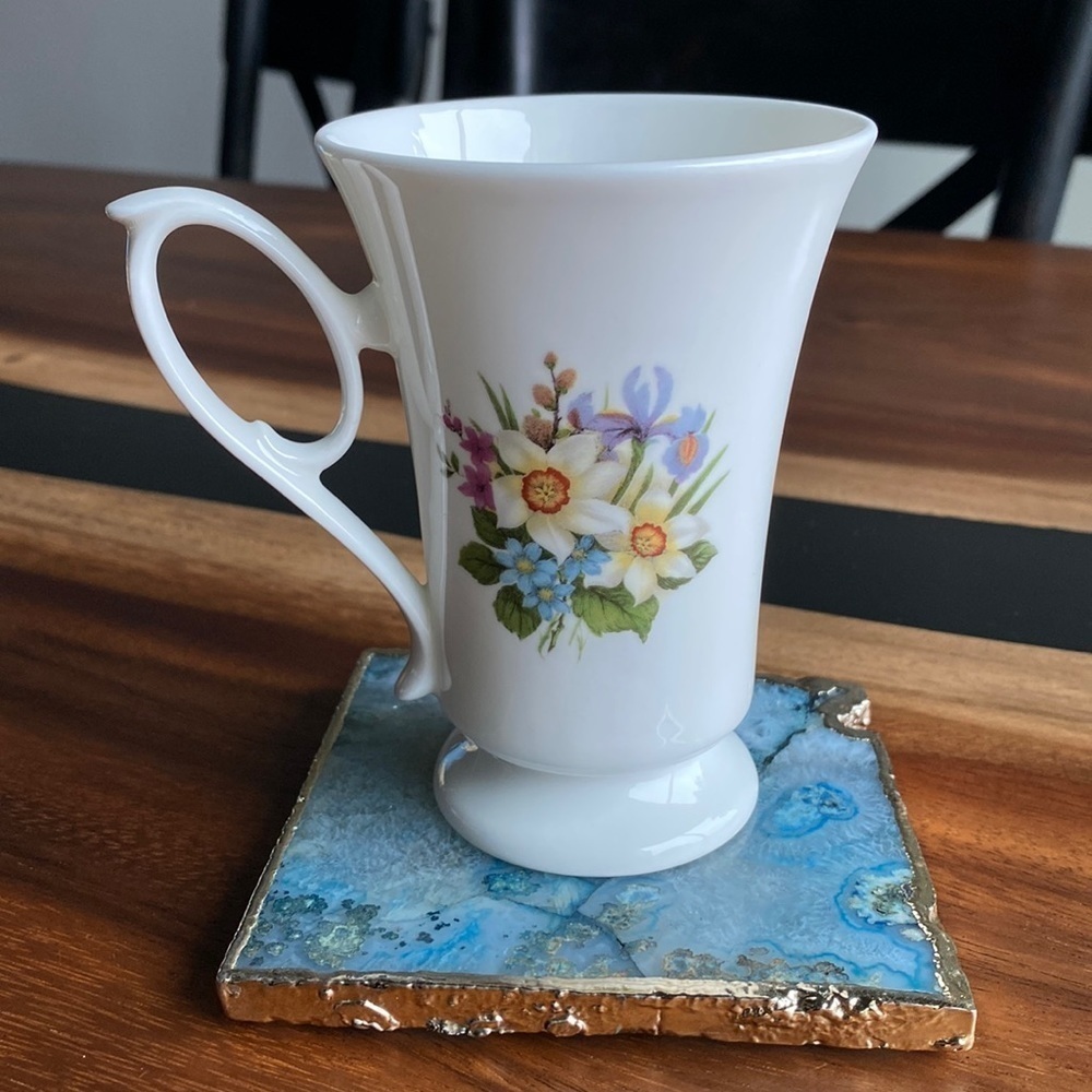 VINTAGE Floral Bone China Mug - Picture 2 of 5